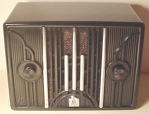 Emerson Model 19 Radio